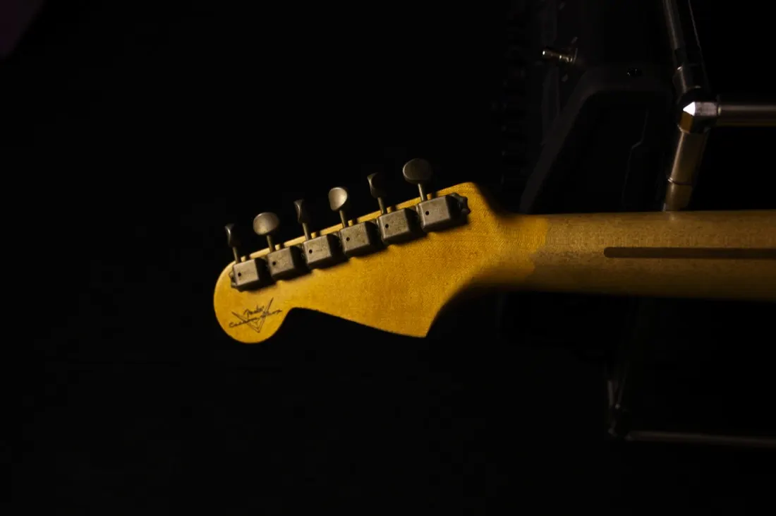 Fender 1956 Stratocaster Heavy Relic 넥 디테일